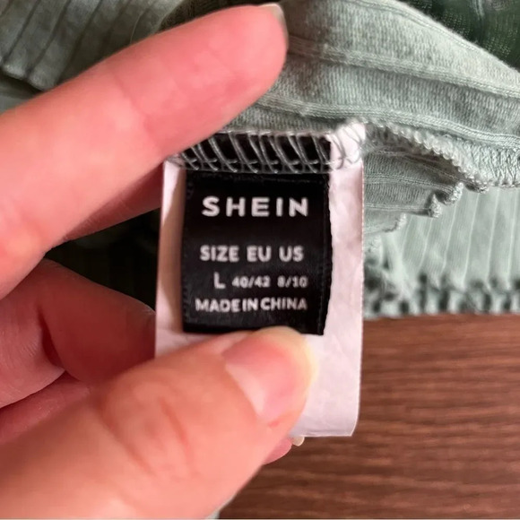 Green Cropped Top - Picture 3 of 4